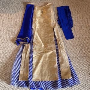 Four-pieced Anarkali churidar outfit